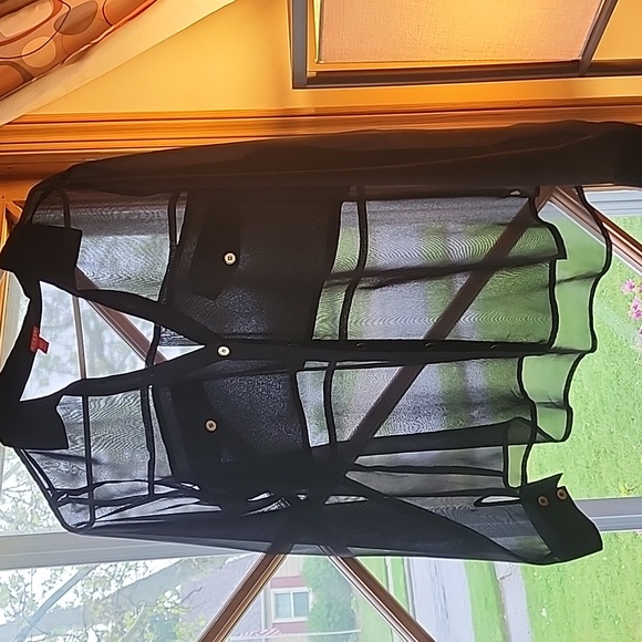 Guess brand women's sheer blouse - Picture 1 of 9